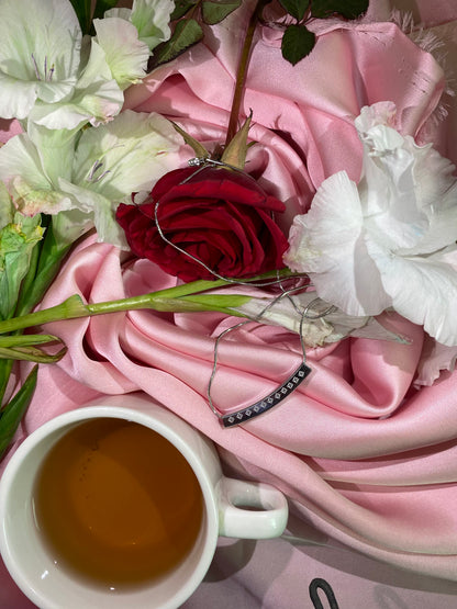 MINIMAL BAR NECKLACE