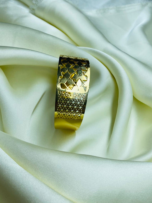 GULZAR GOLD CUFF