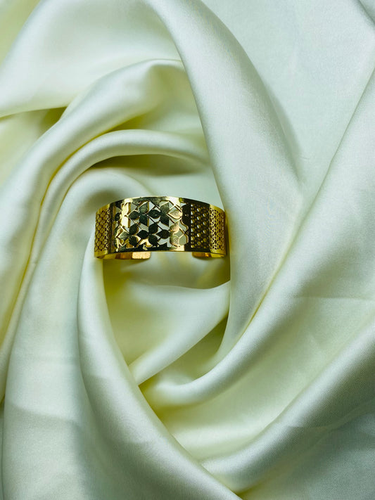 GULZAR GOLD CUFF
