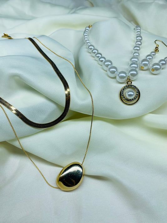 LAYERED SNAKE & PEARL JEWELRY SET