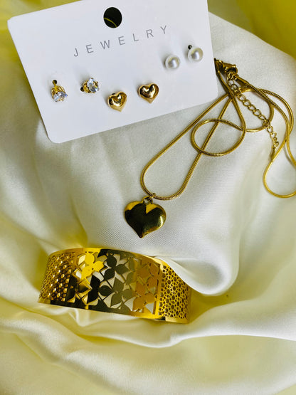 GOLDEN STATEMENT JEWELRY SET