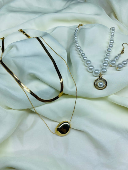 LAYERED SNAKE & PEARL JEWELRY SET
